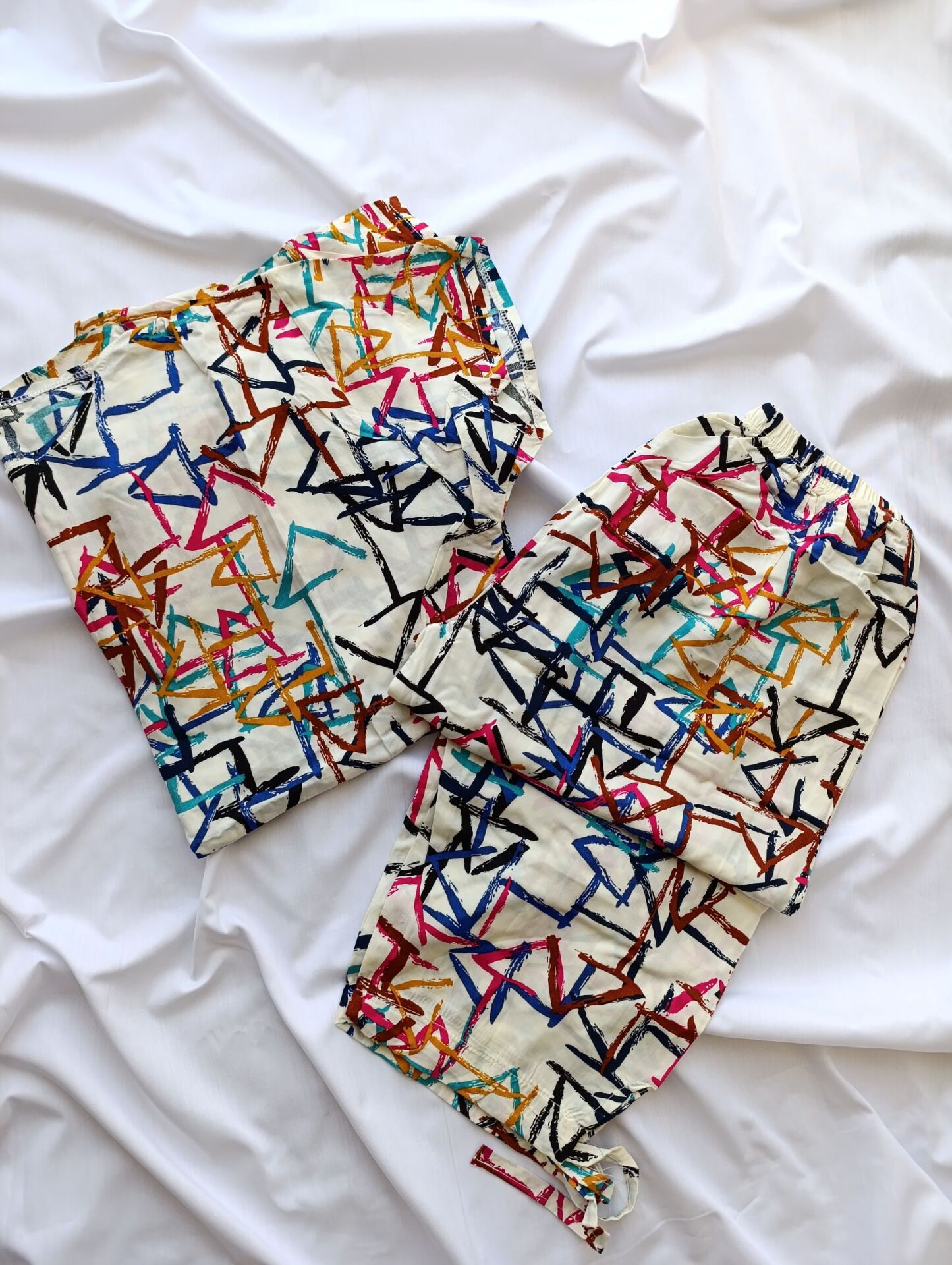 تیشرت شلوارک نخ تایلندی طرح دار نلالند