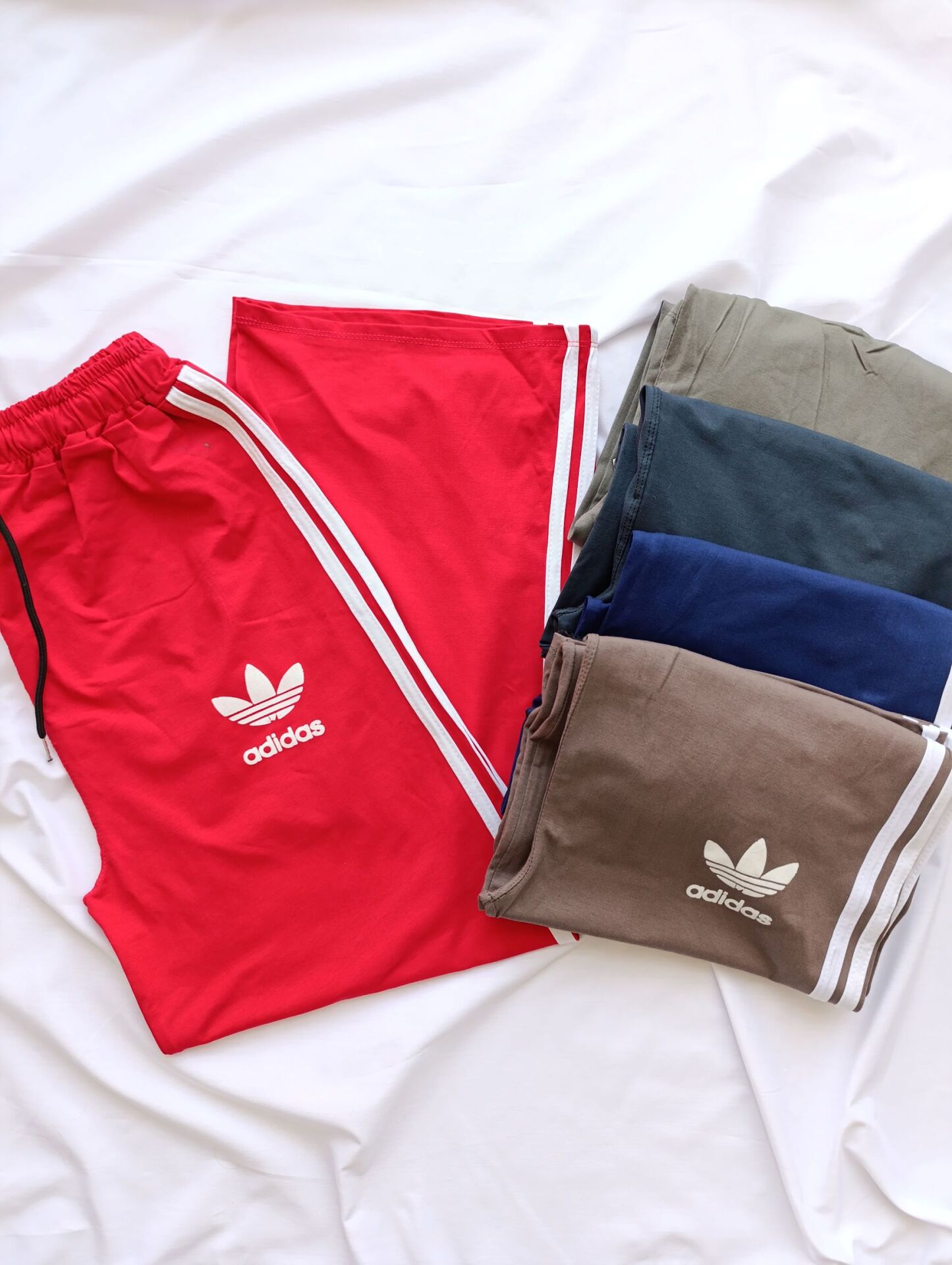  شلوار طرح آدیداس دورس اسپاین نیم بگ نلالند 